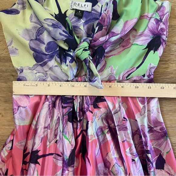 Midi Dress with pleated skirt size S,wedding guest, resortwear adjustable straps - Picture 15 of 16